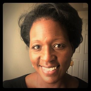 Meet your Posher, Adena